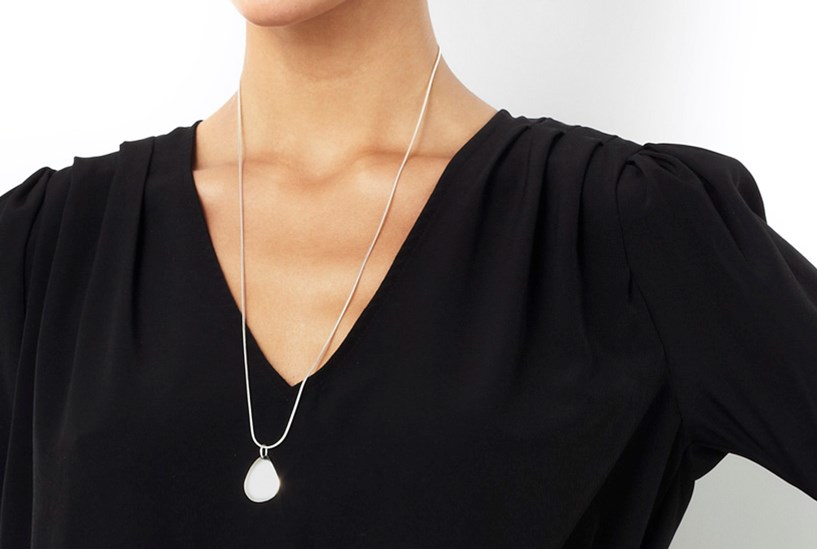 Halsband "Little Rose Petal Pendant" - Efva Attling - Bild 3